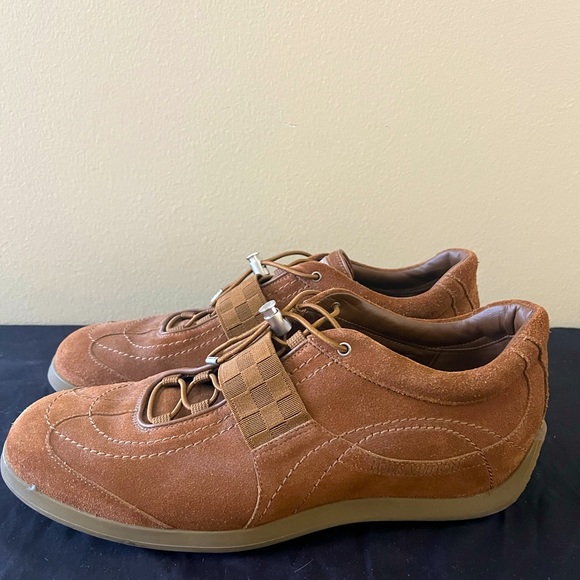 LOUIS VUITTON - Suede Sneaker - MENS SIZE 9 - Picture 3 of 10